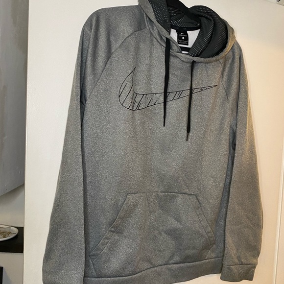 Nike Dri-Fit Grey Sweatshirt - Picture 1 of 4
